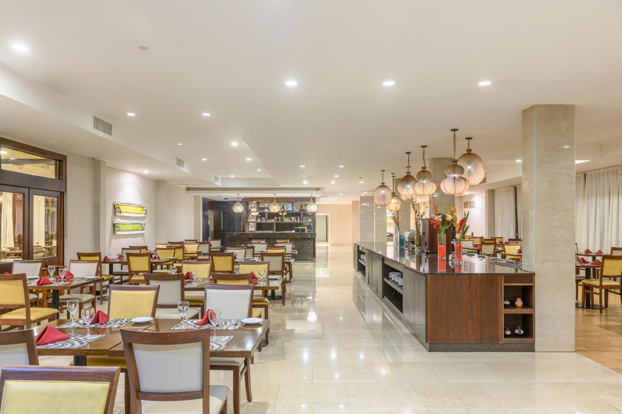 エグゼ ホテル カタラタス プエルト・イグアス エクステリア 写真 The restaurant