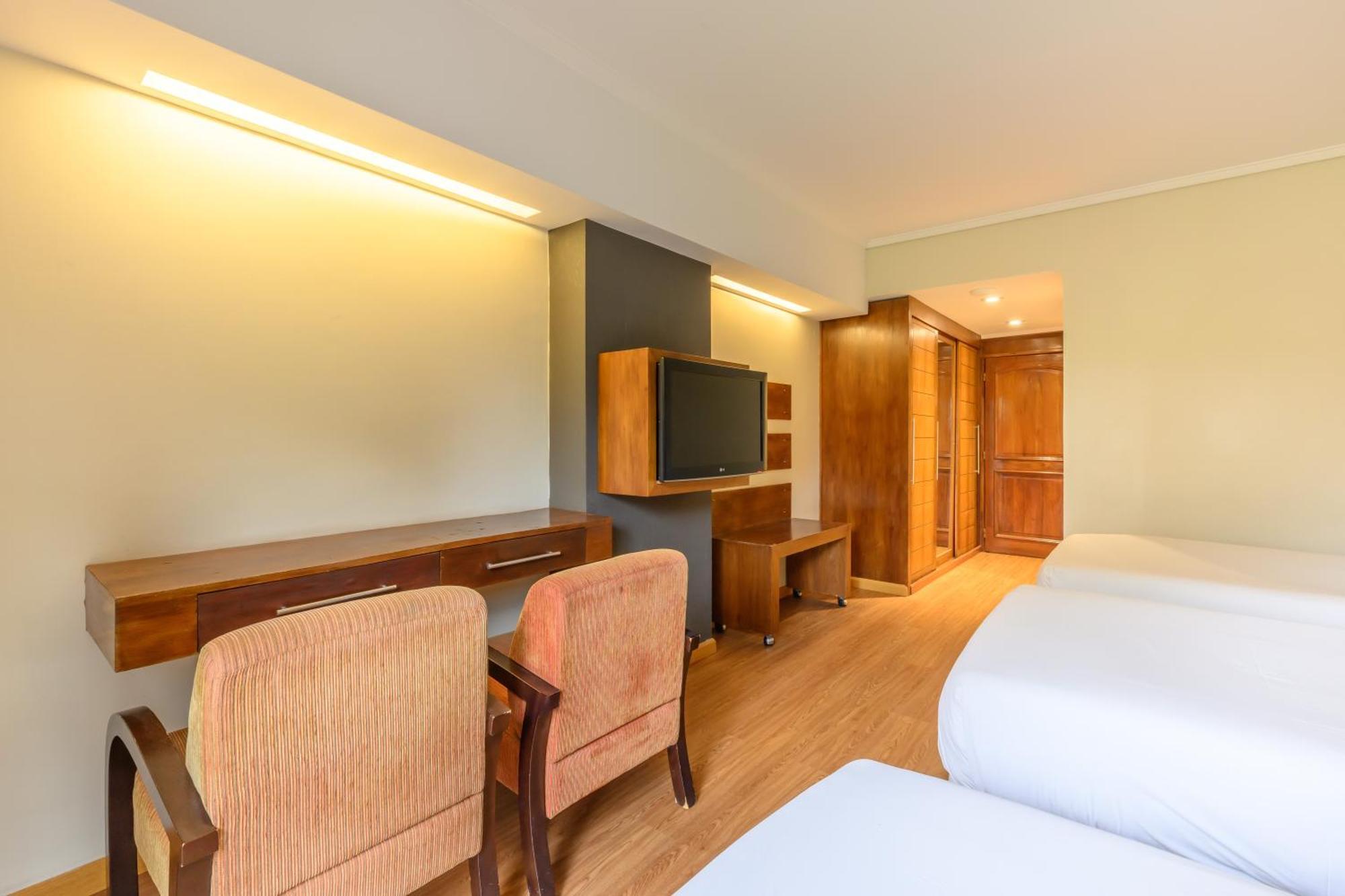 エグゼ ホテル カタラタス プエルト・イグアス エクステリア 写真 A room at the hotel